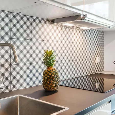 Tropica Garden - Nowe Kolibki Apartment